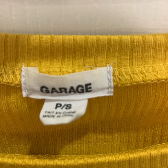 Crop top - Picture 2 of 2